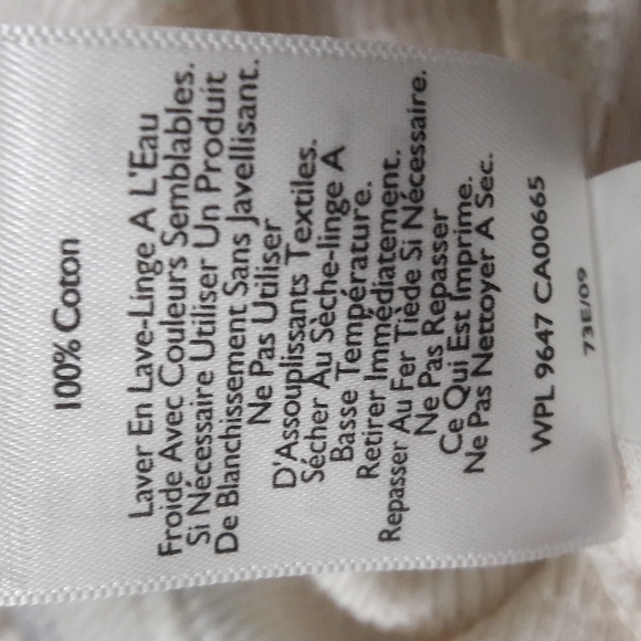 Eddie Bauer Top Size 2X White Gold Blue Print Long Sleeves Knit - Picture 7 of 8